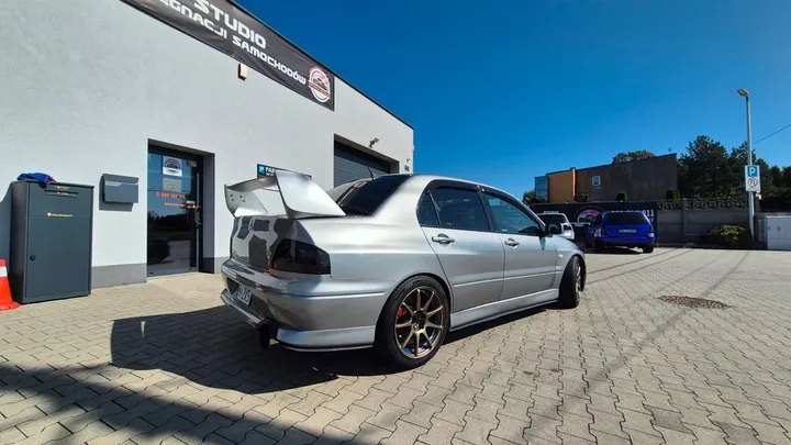 Mitsubishi Lancer