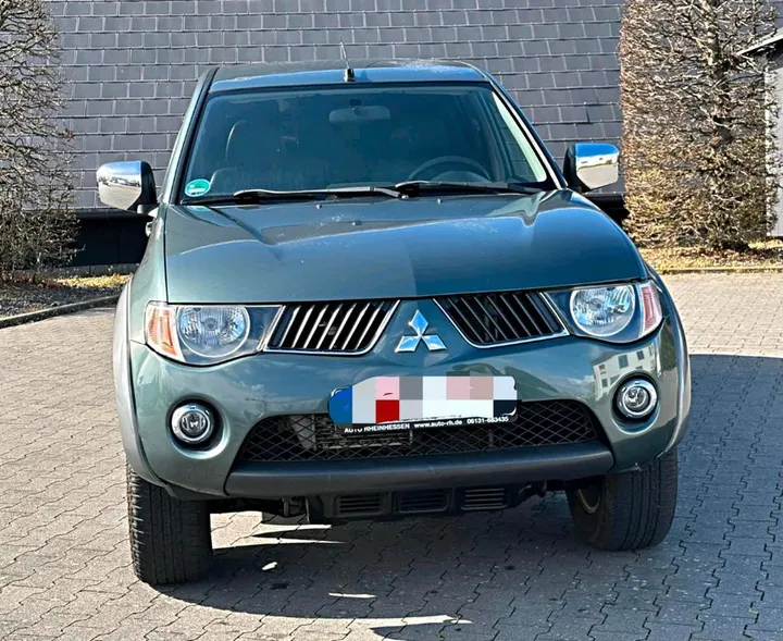 Mitsubishi L200