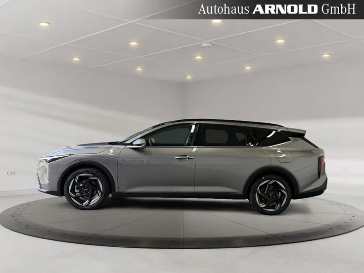 Kia K4