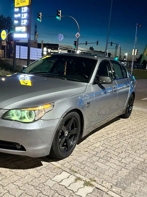BMW 520