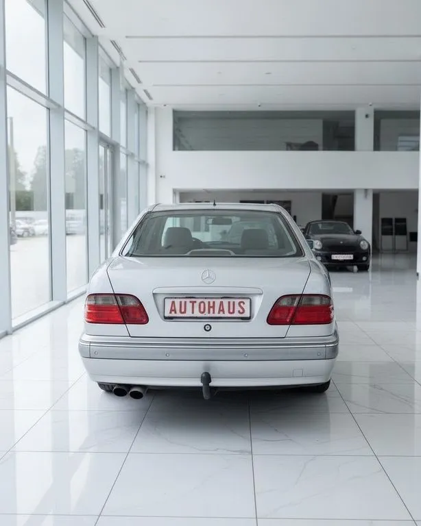 Mercedes-Benz E 220