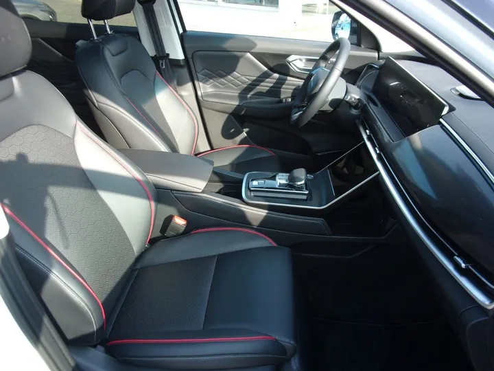 BAIC Beijing X75