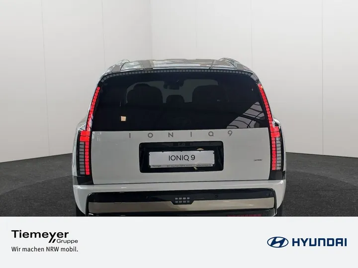 Hyundai IONIQ 9