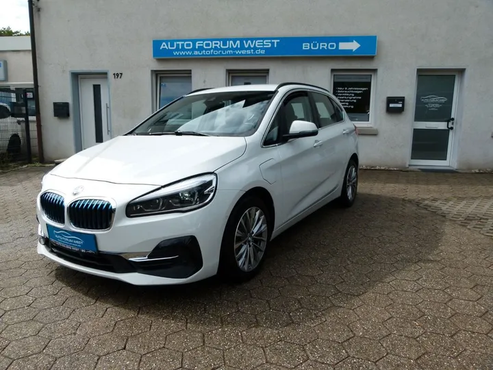 BMW 225