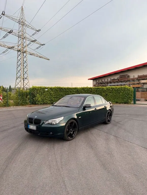 BMW 545