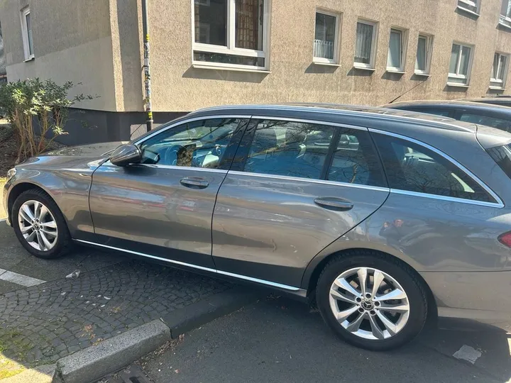 Mercedes-Benz C 200