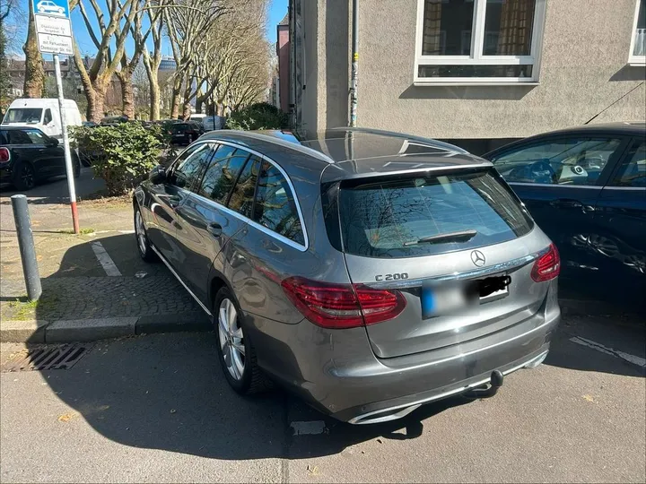 Mercedes-Benz C 200