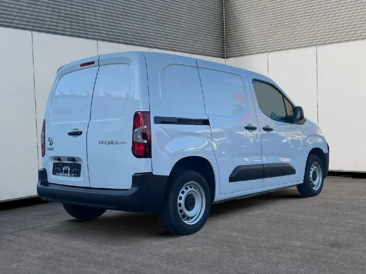 Toyota Proace City (Verso)