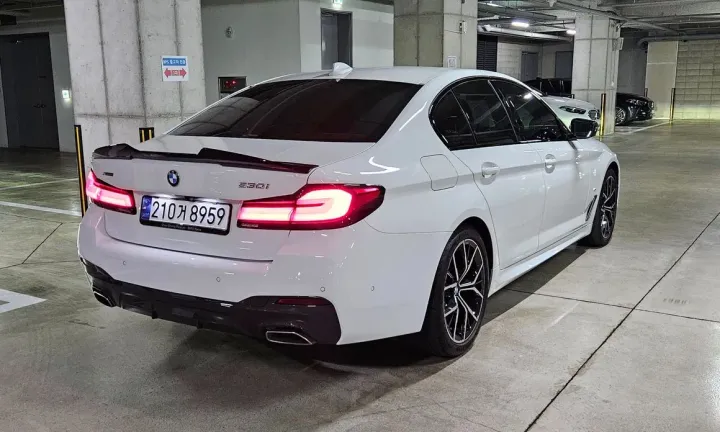 BMW 5-Series