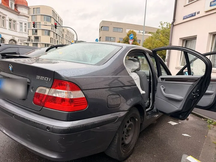 BMW 320