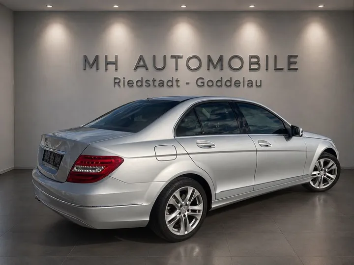 Mercedes-Benz C 200