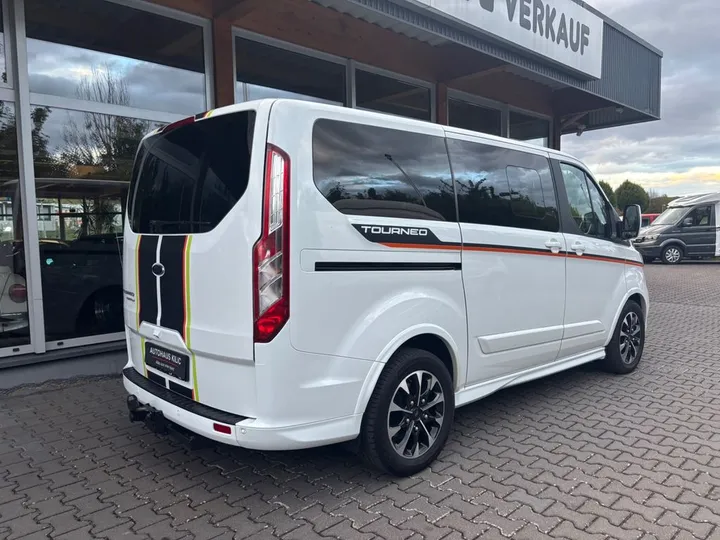 Ford Tourneo Custom