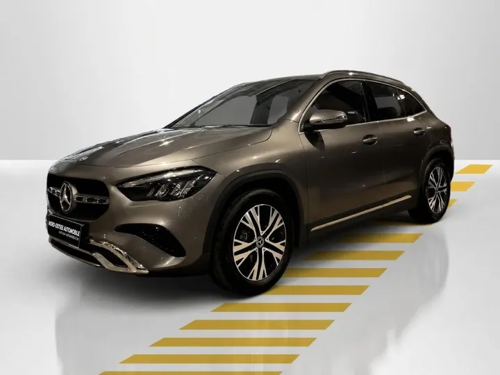 Mercedes-Benz GLA 200