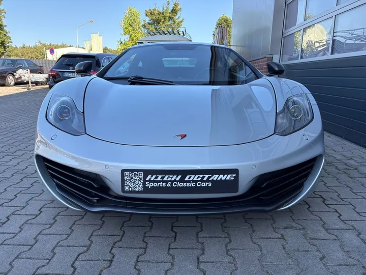 McLaren MP4-12C