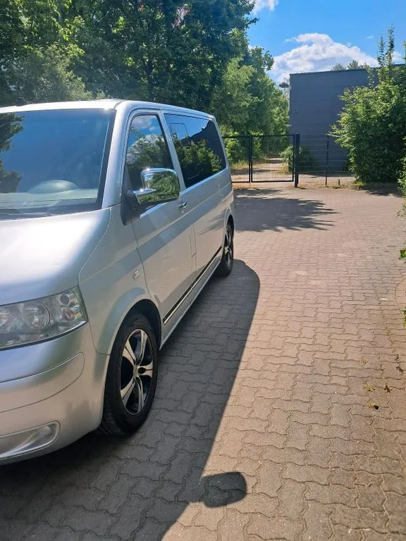 Volkswagen T5 Caravelle