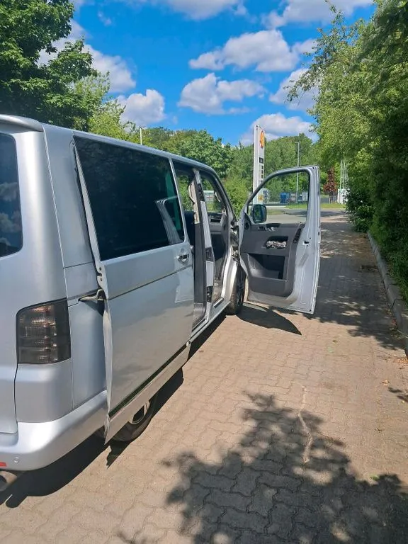 Volkswagen T5 Caravelle