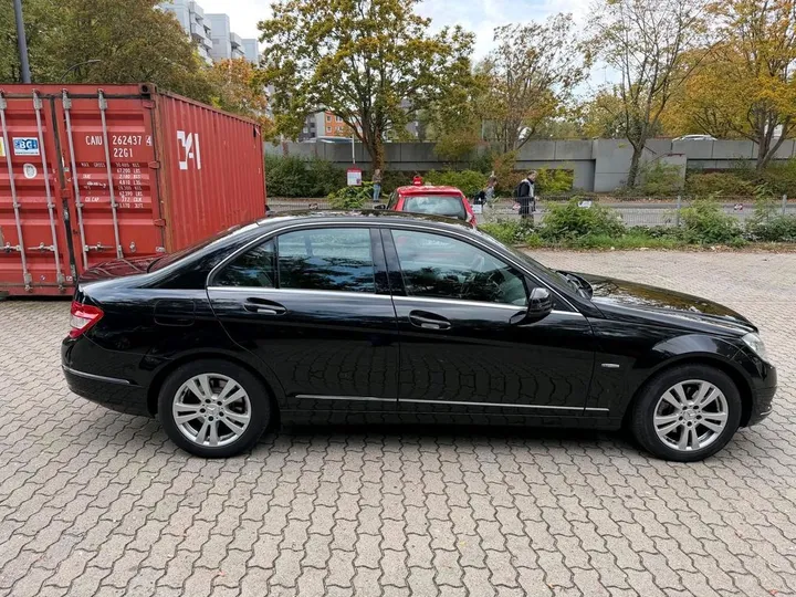 Mercedes-Benz C 220