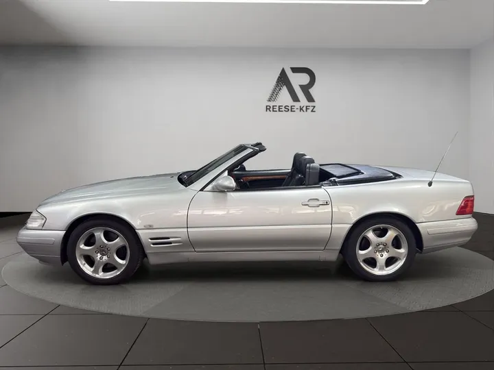 Mercedes-Benz SL 320
