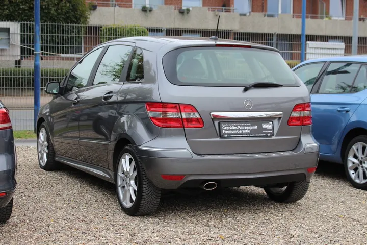 Mercedes-Benz B 160