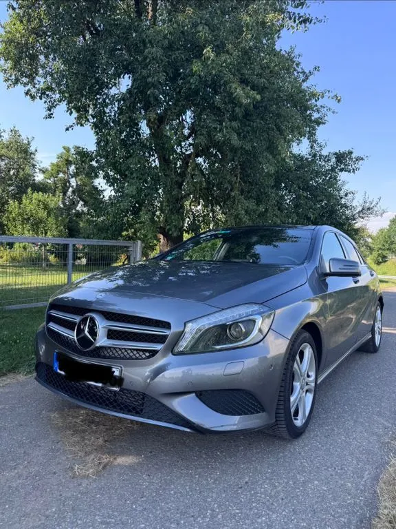 Mercedes-Benz A 180