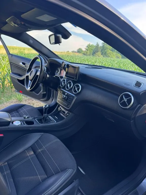 Mercedes-Benz A 180