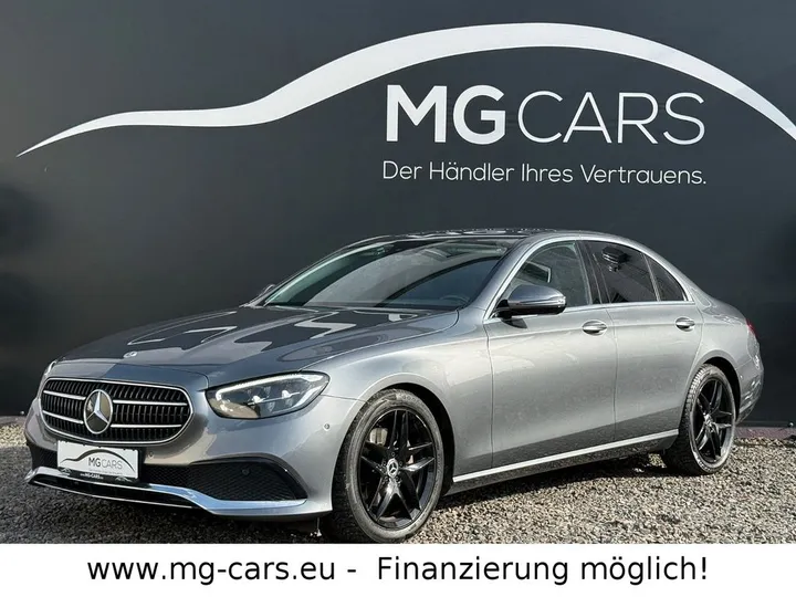 Mercedes-Benz E 200
