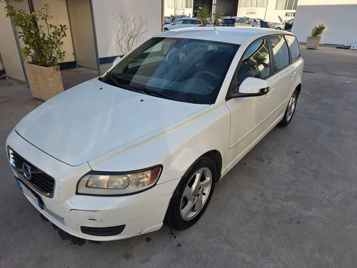 Volvo V50