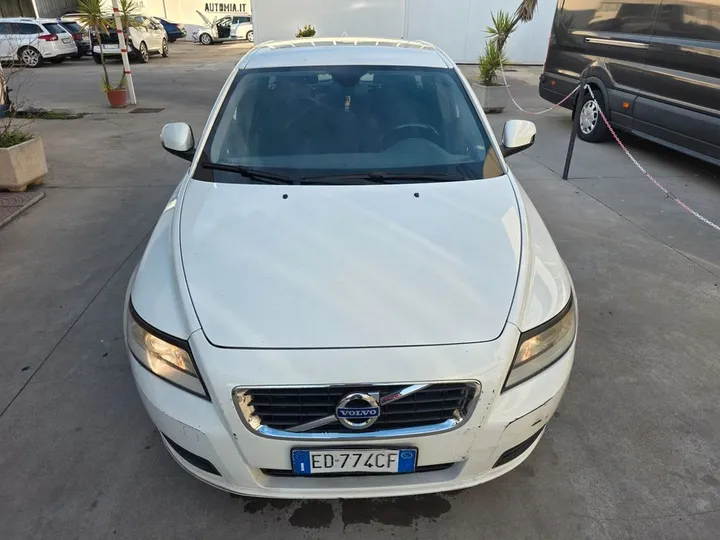 Volvo V50