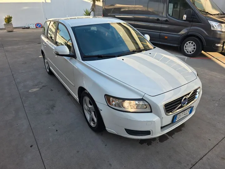 Volvo V50