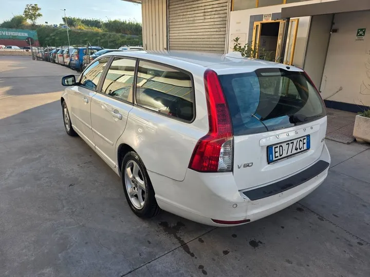 Volvo V50