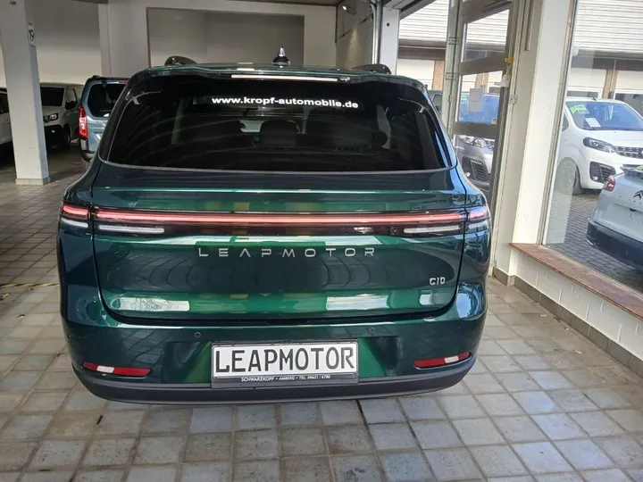 Leapmotor C10
