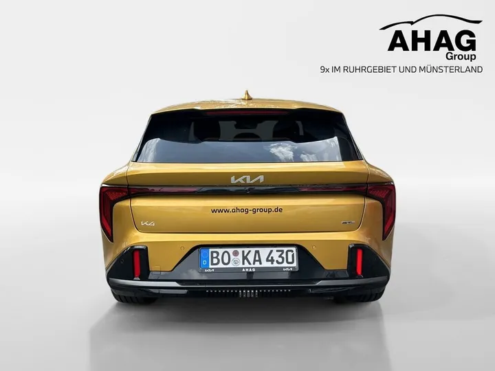 Kia K4