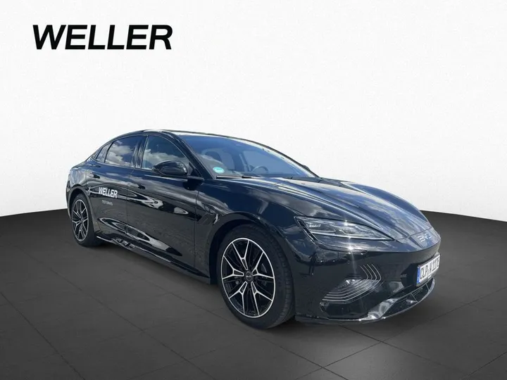 BYD SEAL