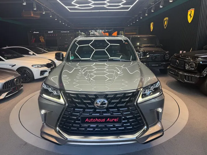 Lexus LX 570