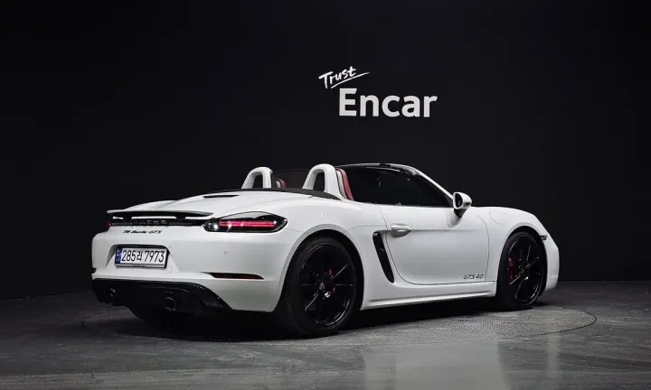 Porsche 718