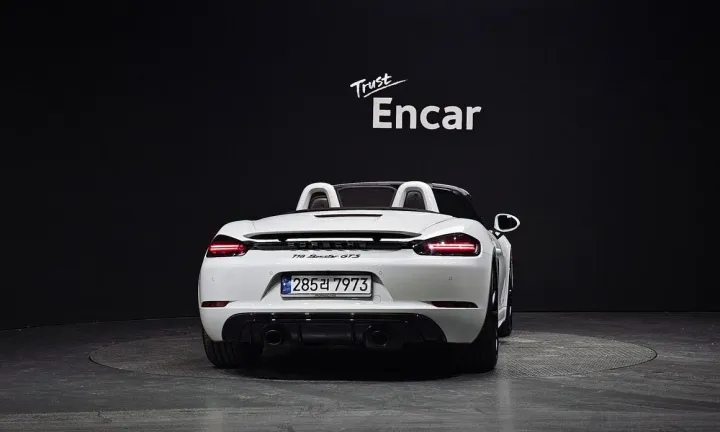 Porsche 718