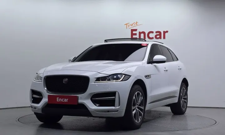 Jaguar F-PACE