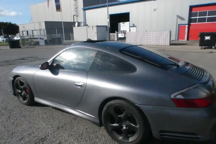 Porsche 996
