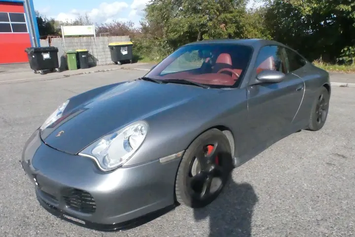 Porsche 996