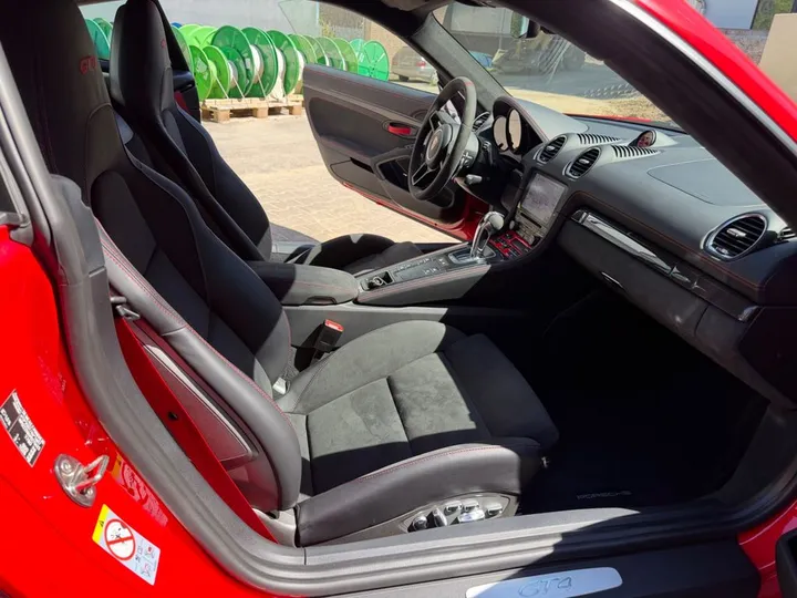 Porsche Cayman