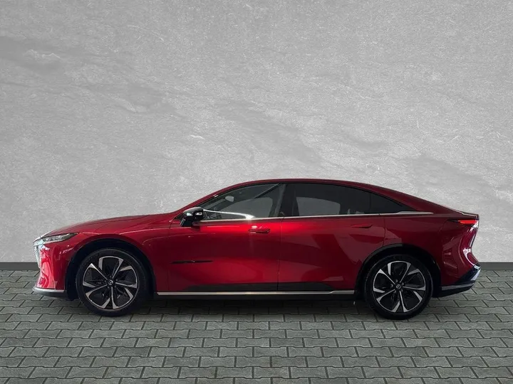 Mazda 6e