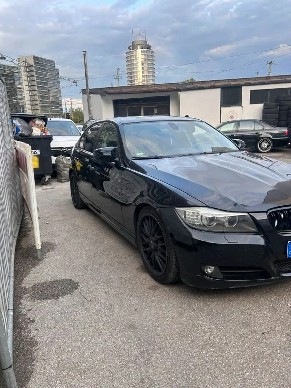 BMW 320