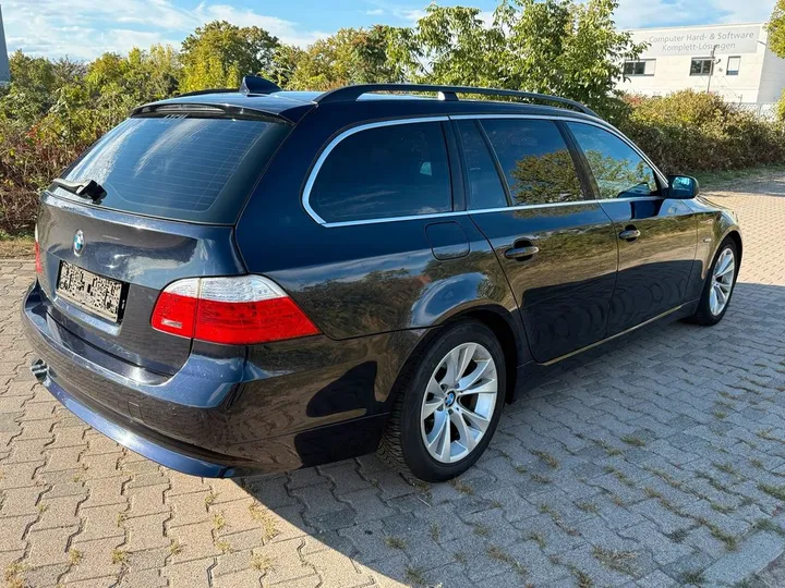 BMW 525