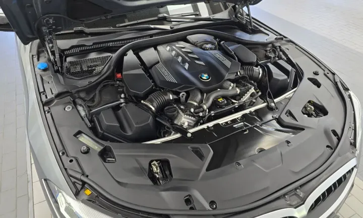 BMW 8-Series