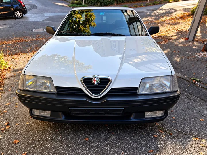 Alfa Romeo 164