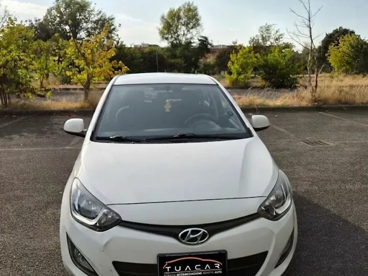 Hyundai i20