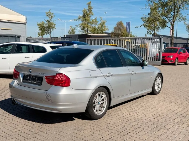 BMW 325