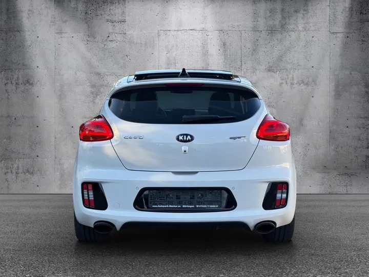 Kia pro cee'd / ProCeed