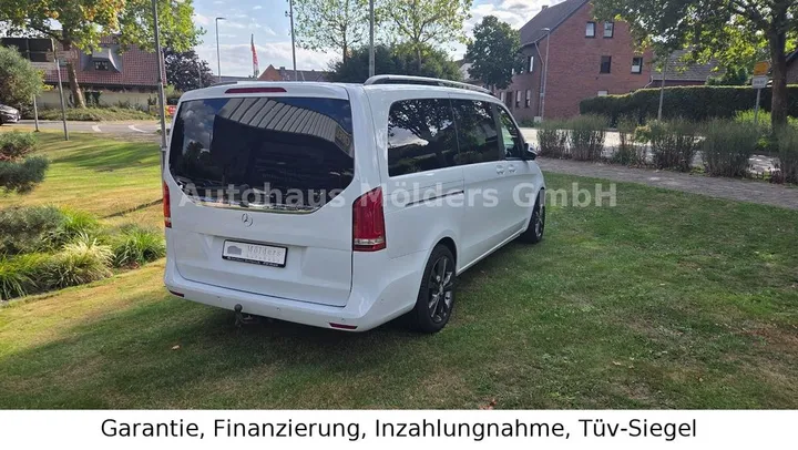 Mercedes-Benz V 220