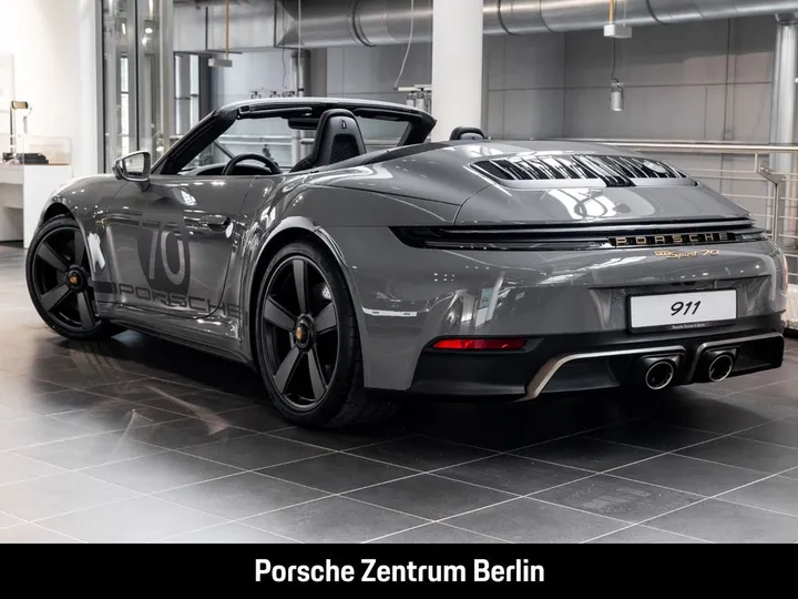 Porsche 992